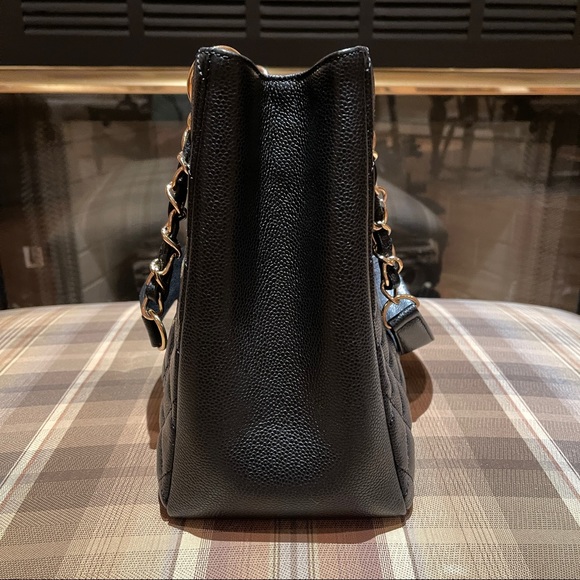 Chanel Black Caviar Grand Shopping Tote - Picture 4 of 16